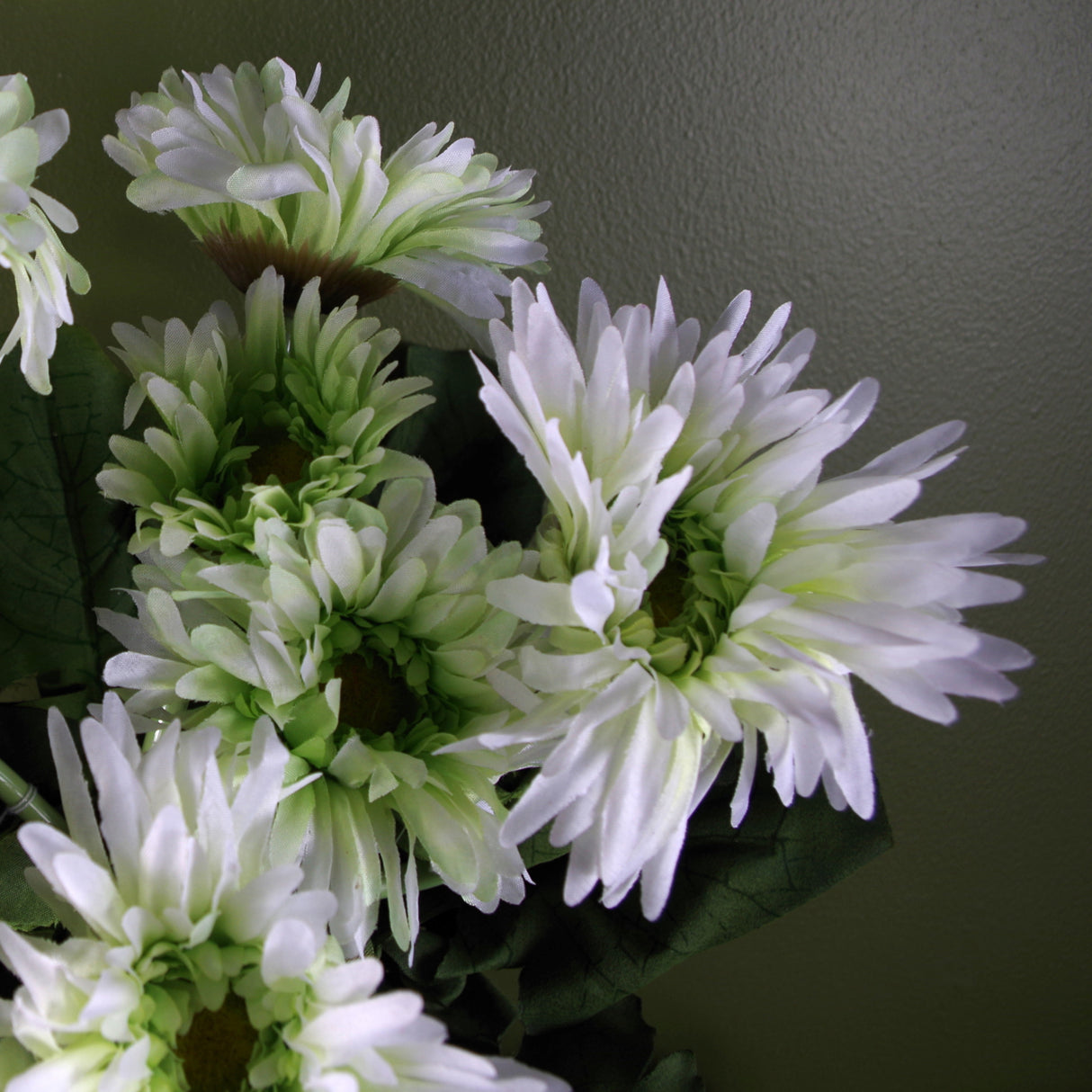 Artificial Potted Daisy Flowering Plant White-2