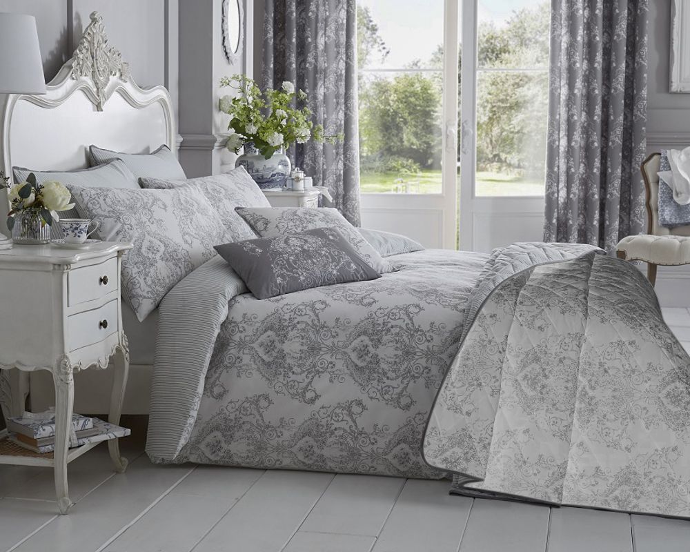 Toile 200 Thread Count Cotton Rich Duvet Cover Set