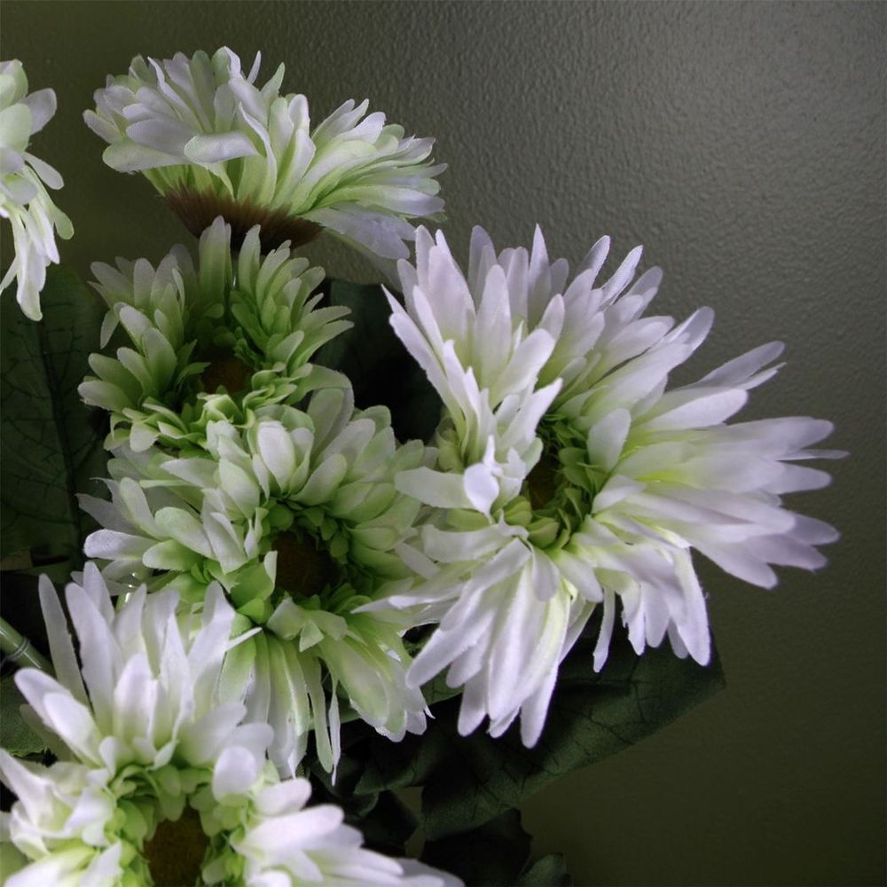 Artificial Potted Daisy Flowering Plant White