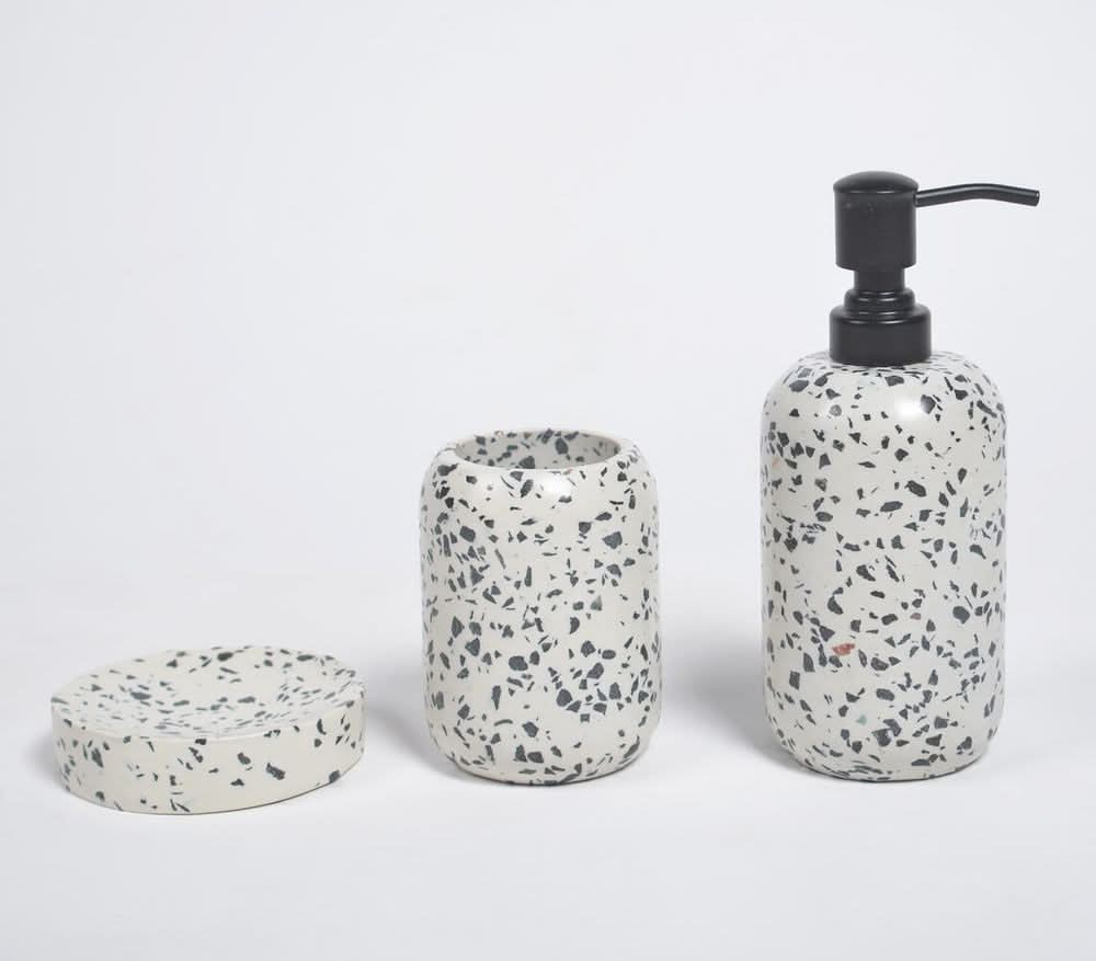 Turned Stipled Stone Bath Counter Set